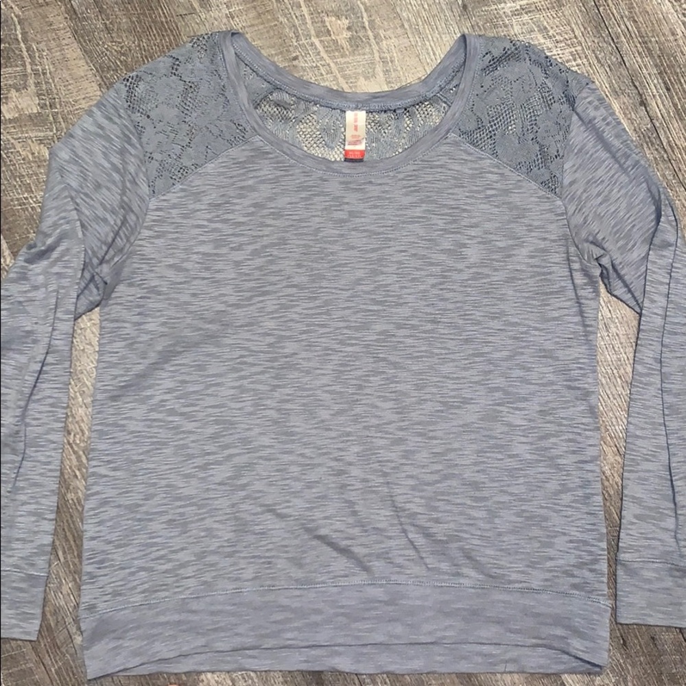 Long sleeved top